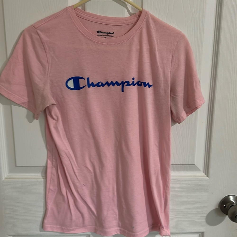 Champion women’s tee shirt size XL pink